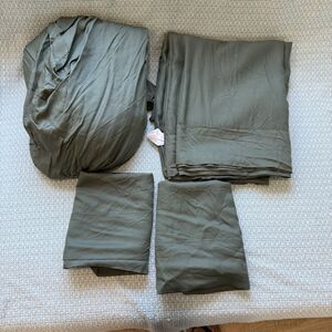 CARILOHA Bamboo 4 Pc QUEEN  Sheet SET -Viscose